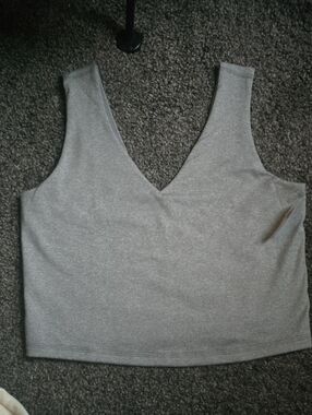 Old Navy Active- Gray V-Neck Women's Tank Top